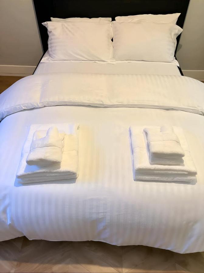 Elis - Luxe Stay For Less เบอร์มิงแฮม ภายนอก รูปภาพ